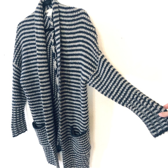 Design History Chunky Knit Cardigan Sweater - Picture 3 of 6